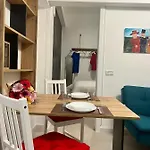 Ludo's Flat Center شقة باري