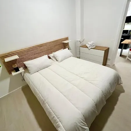 Ludo's Flat Center *