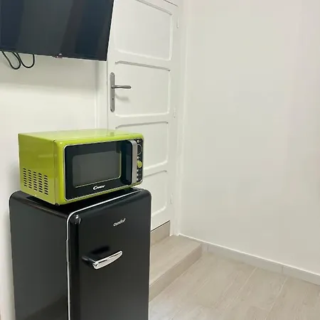 Ludo's Flat Center * בארי